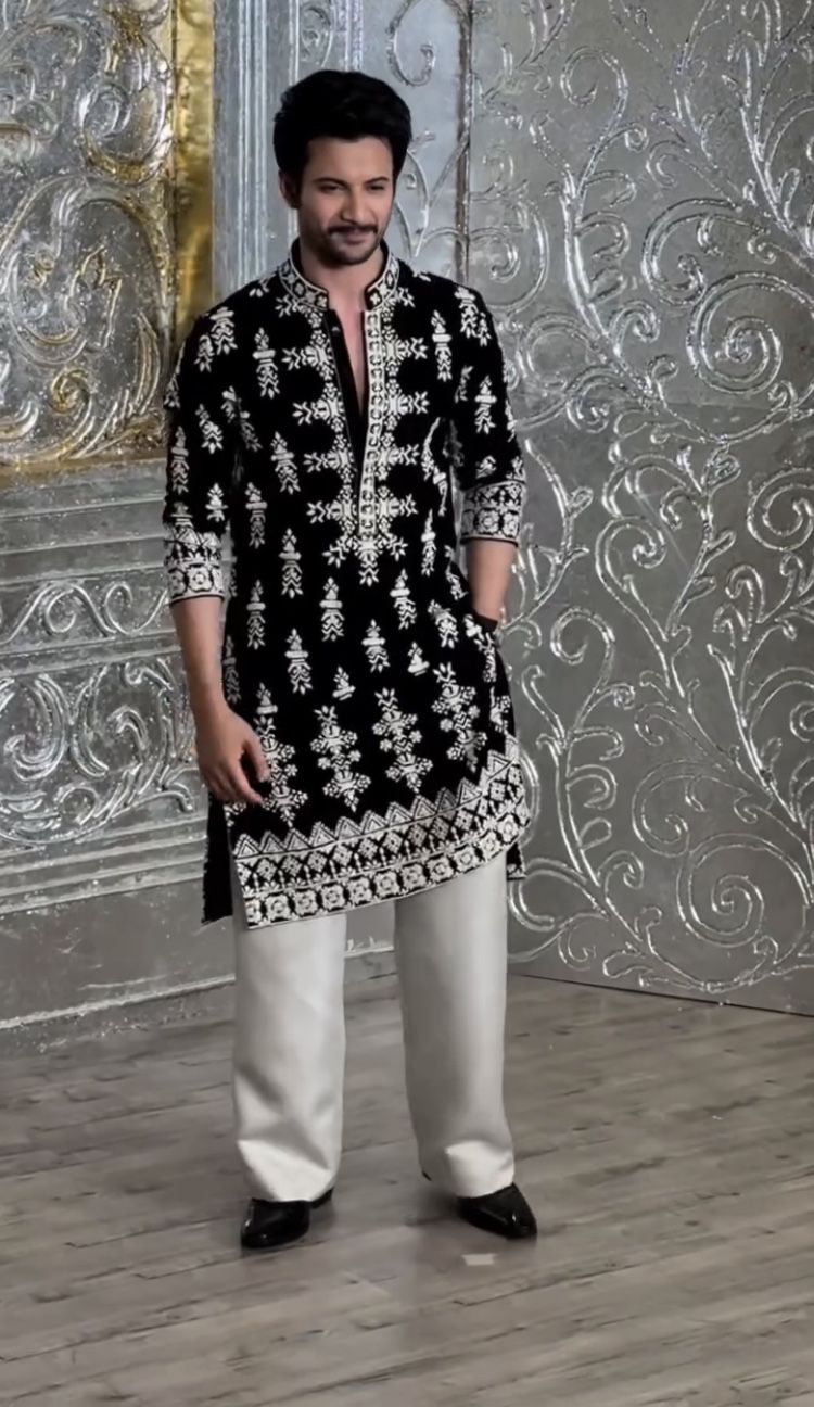 Black Velvet Kurta with Detailed Embroidery