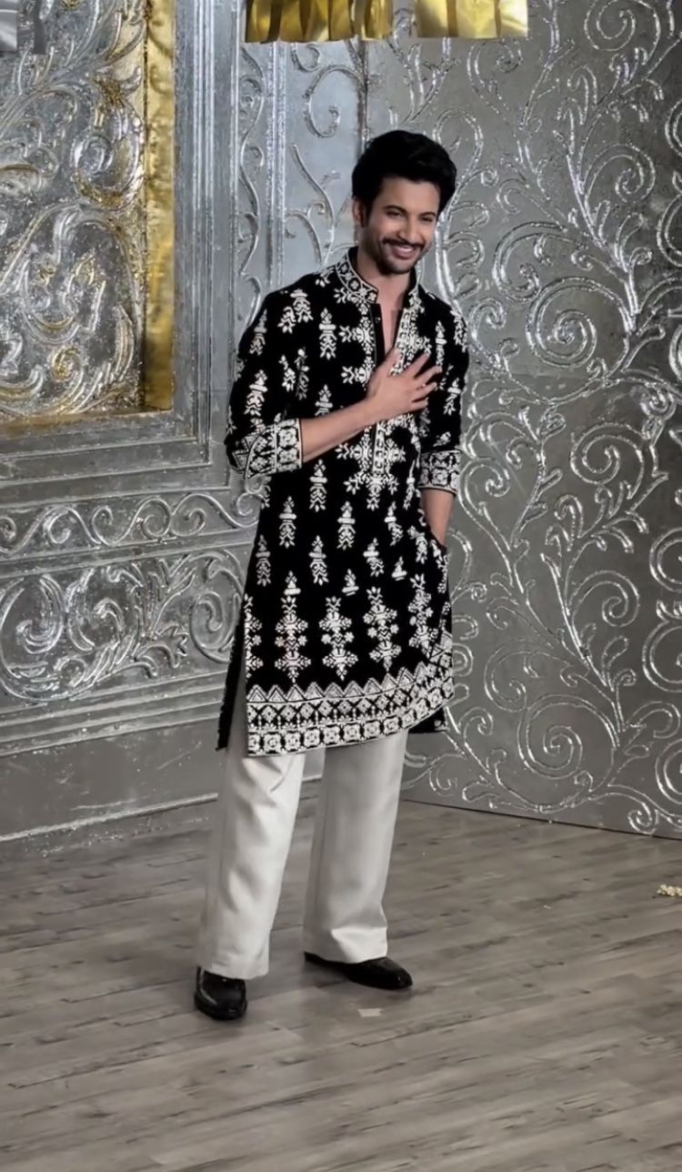 Black Velvet Kurta with Detailed Embroidery