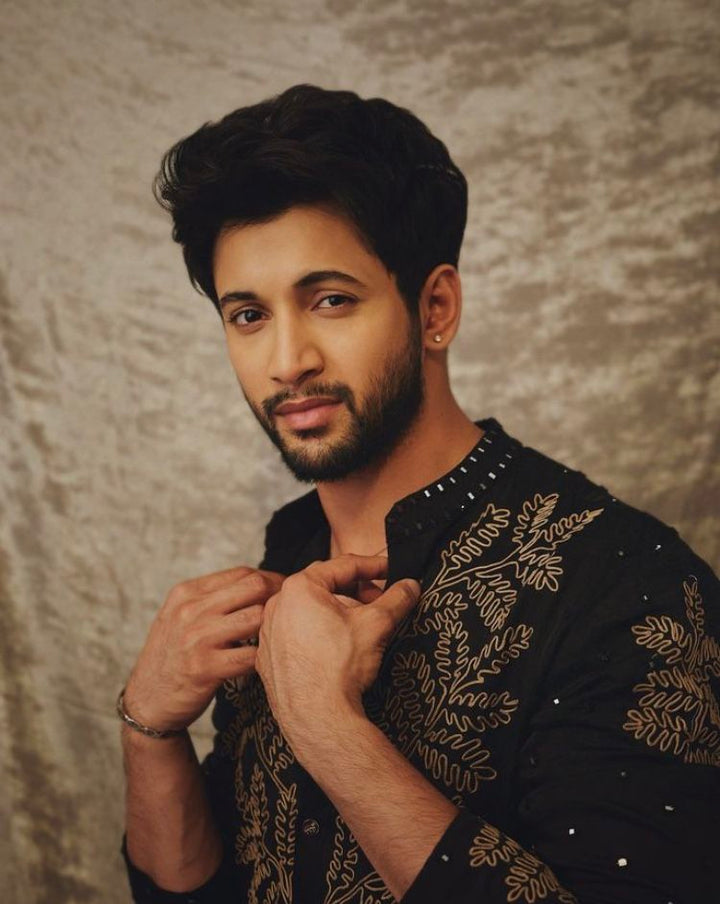 Elegant Black Kurta for Men – Perfect for Weddings & Festivals