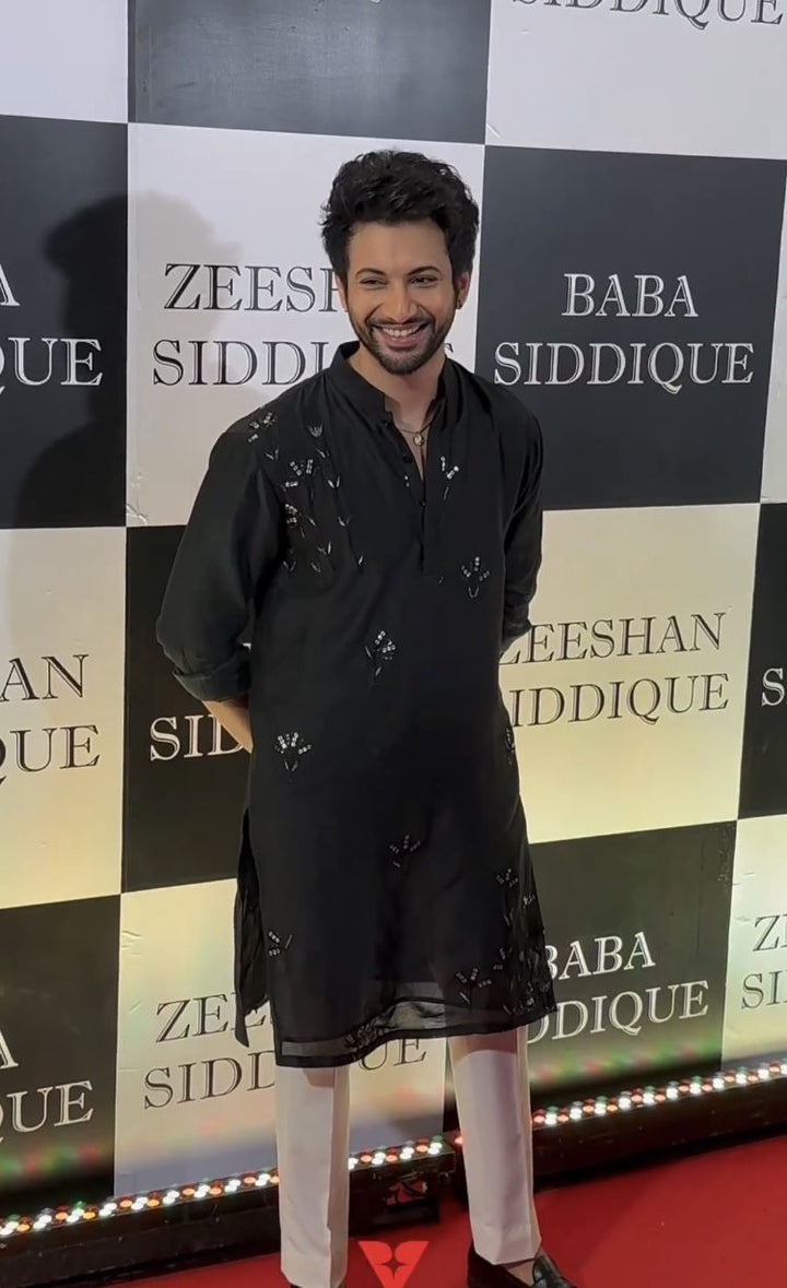 Stylish Black Kurta for Men – Minimal & Classy Design